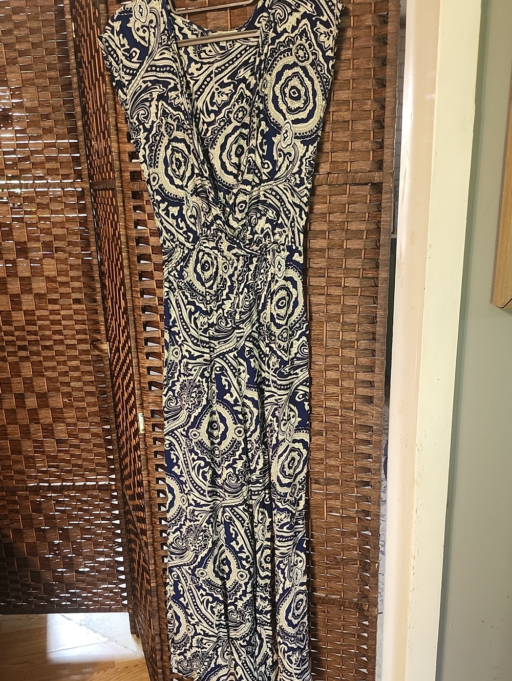 ❤️3 For 10.❤️Navy and Cream Paisley Jumpsuit